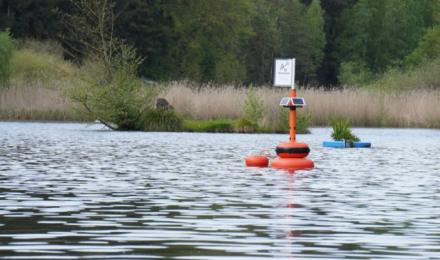Boje well-placed in the water body